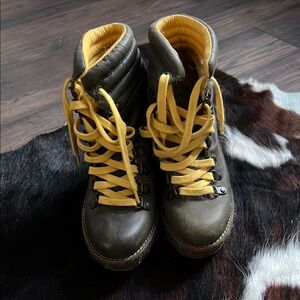 Kids' Yellow and Black Hiking Boots